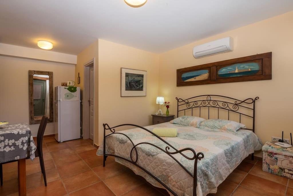 Quiet Stone House Near Plakias Holiday home *